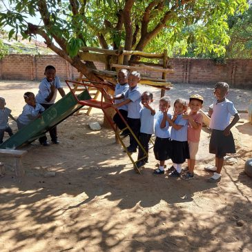 Zambia – Spielgeräte für Kindergarten